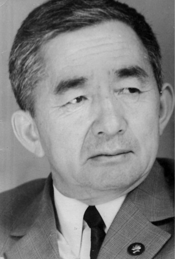 Суюнбай Эралиев народный поэт Кыргызстана. Фотография 01.