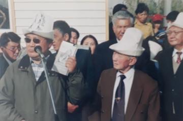 С.Эралиев с Абдыганы Эркебаевым