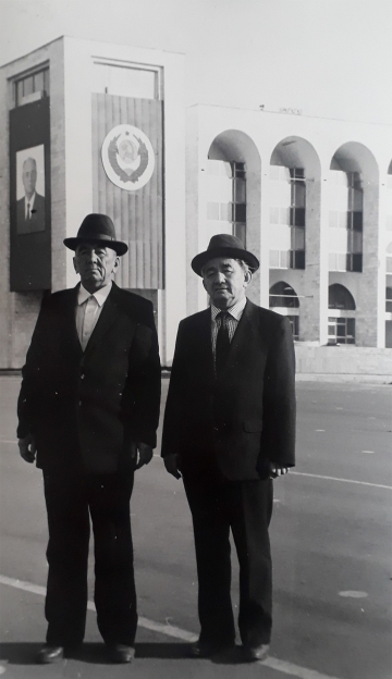 С.Эралиев с братом Амантаем Эралиевым